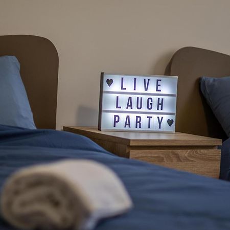 Korinthos Downtown Apartment Екстер'єр фото